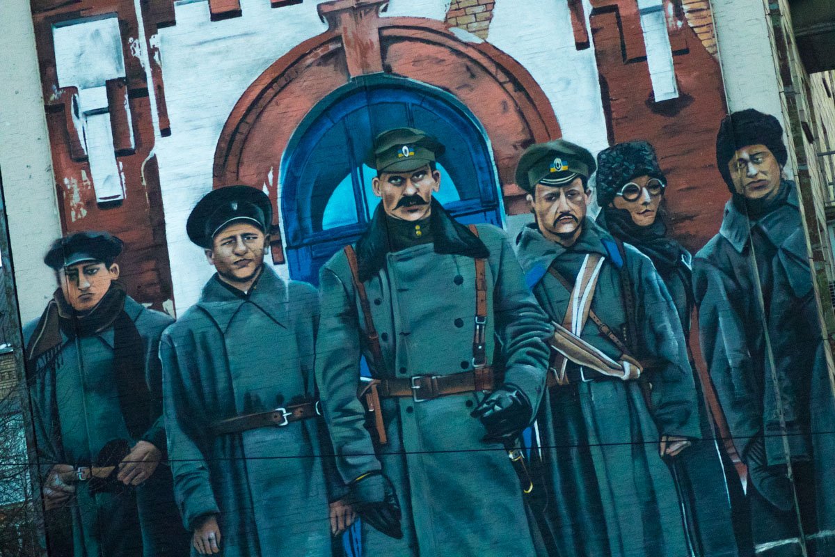 По словам автора, события Крут - это подвиг молодых и непокоренных, «Огонь ожесточенных не обжигает»