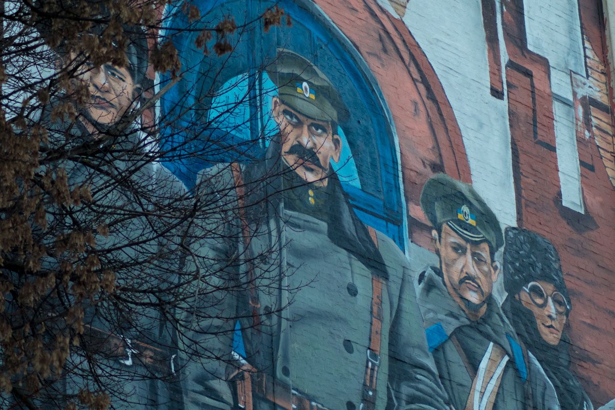 Это столетний урок нам сегодняшним, как надо защищать Отечество