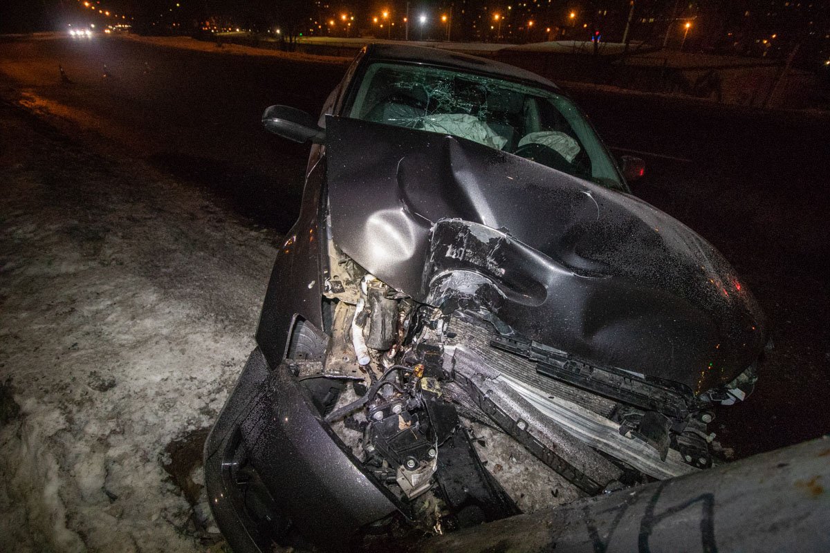 В субботу, 19 января, в Киеве на Троещине произошло ДТП