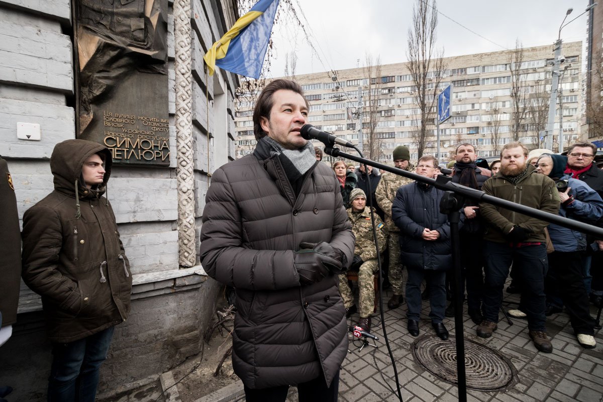 Евгений Нищук рассказал о значимости нового барельефа Евгений Нищук рассказал о значимости нового барельефа