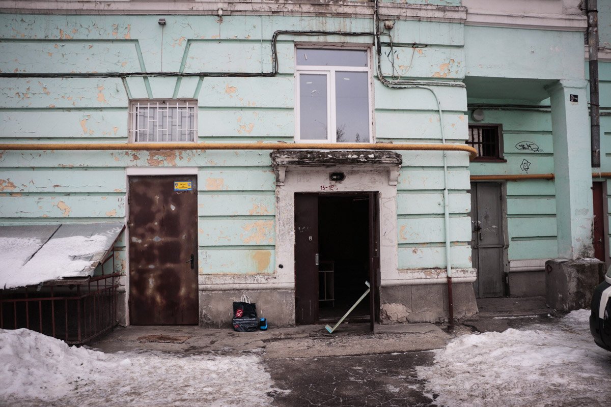 На улице Алматинской обнаружили труп