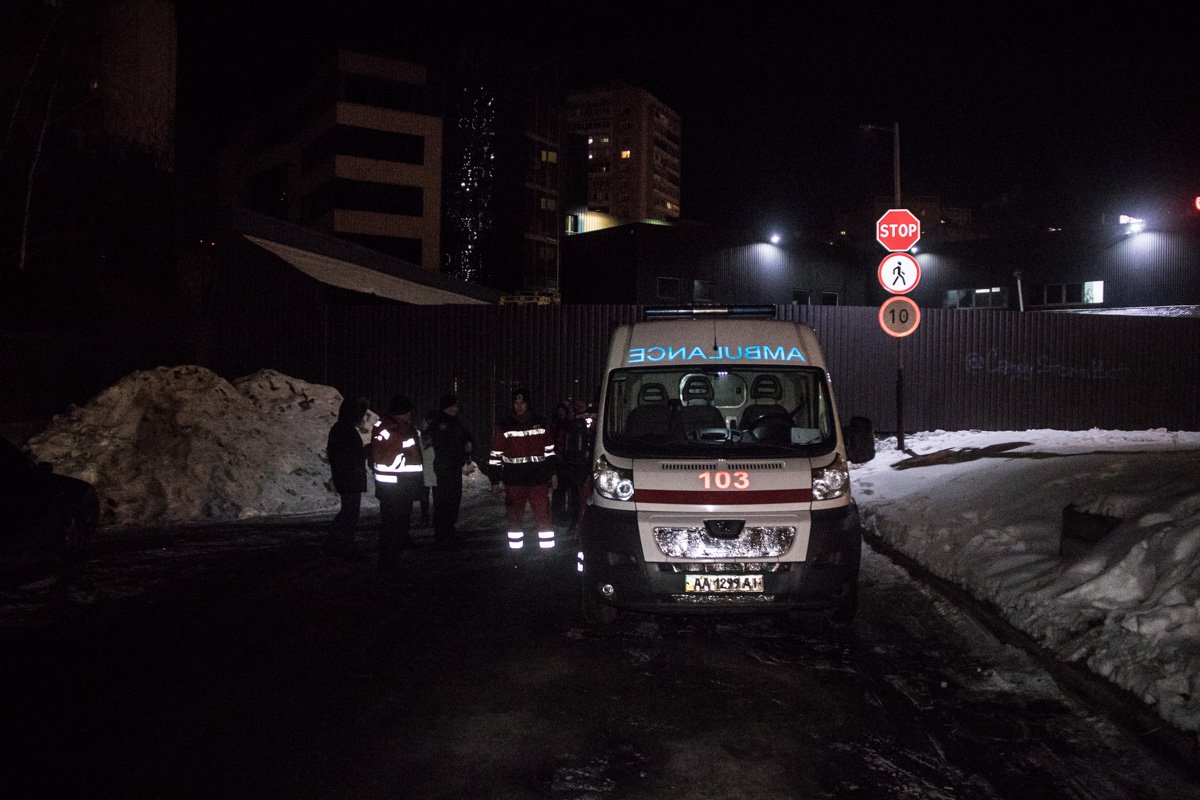 Предварительно, у 58-летнего мужчины остановилось сердце