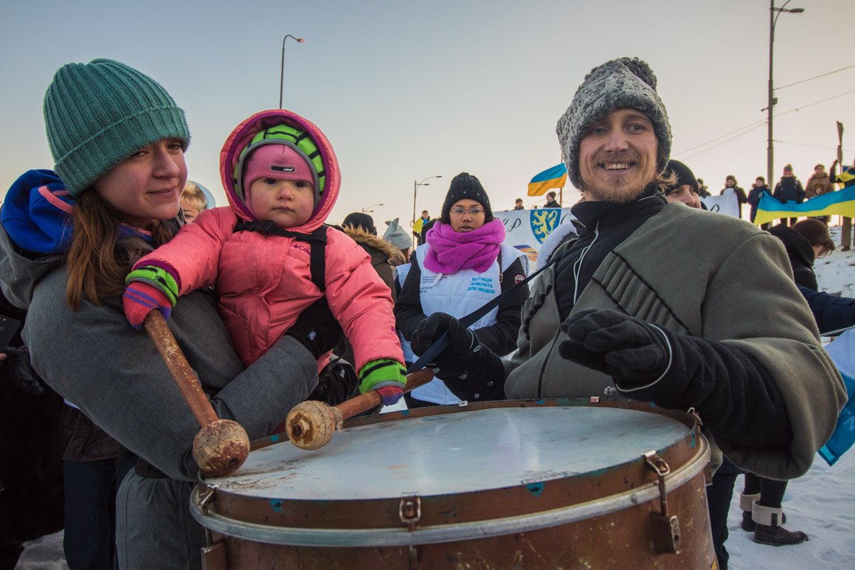 Некоторые киевляне пришли на праздник с самыми маленькими патриотами 