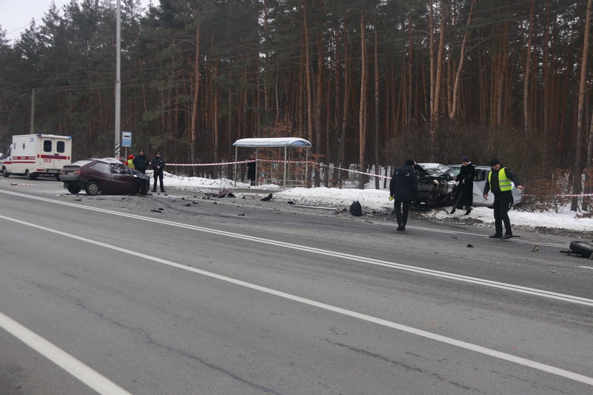  22 января на Столичном шоссе лоб в лоб столкнулись "Таврия" и Volkswagen