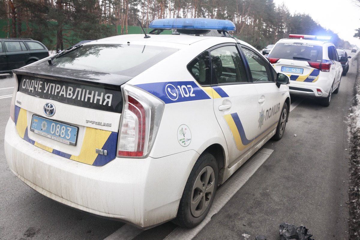 Правоохранители продолжают выяснять обстоятельства ДТП и устанавливают механизм аварии