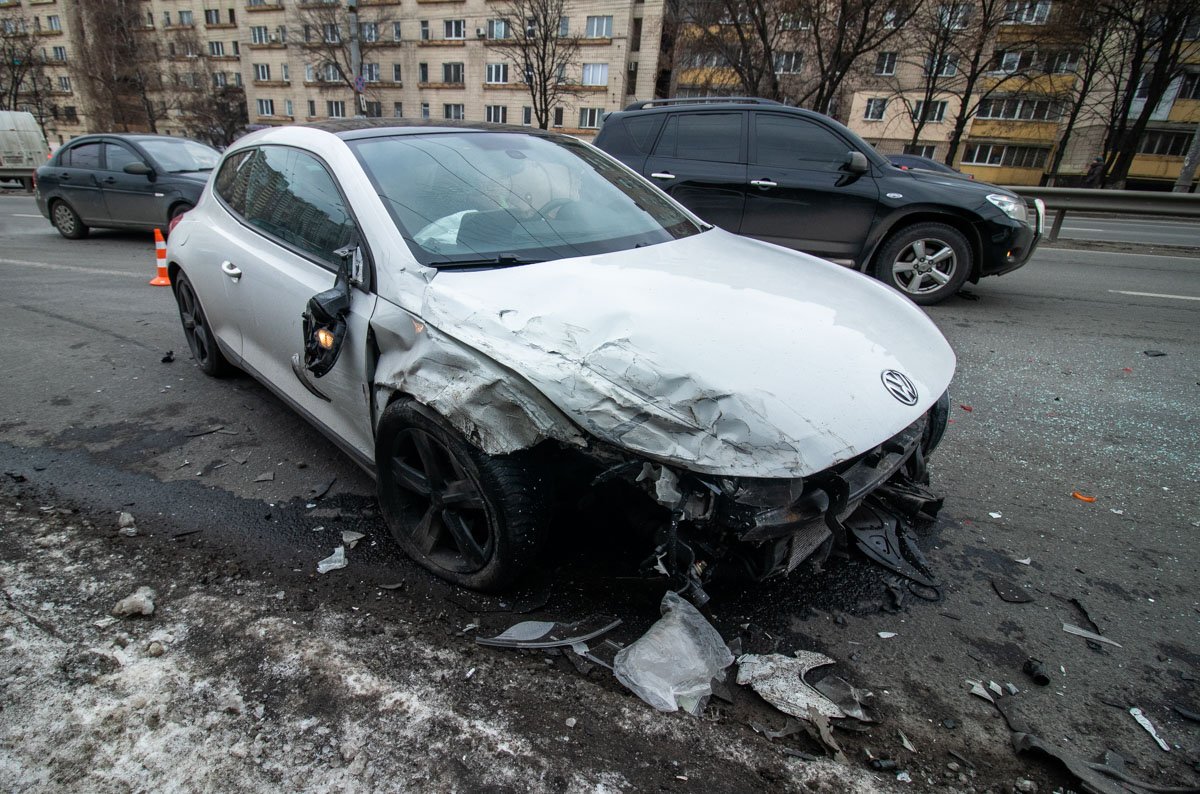 На Вадима Гетьмана Volkswagen врезался в два автомобиля