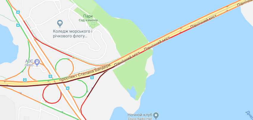 Ситуация на Московском мосту все еще остается очень серьезной