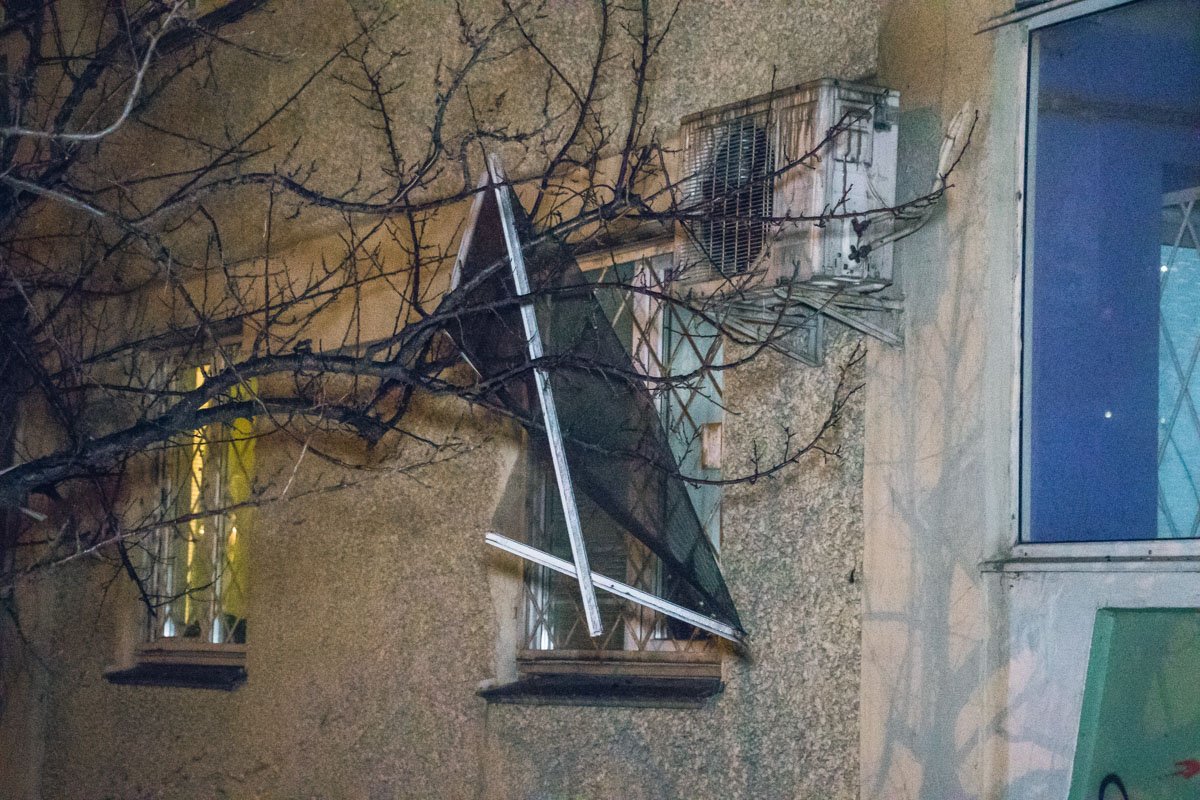 Причину пожара установит следствие Причину пожара установит следствие