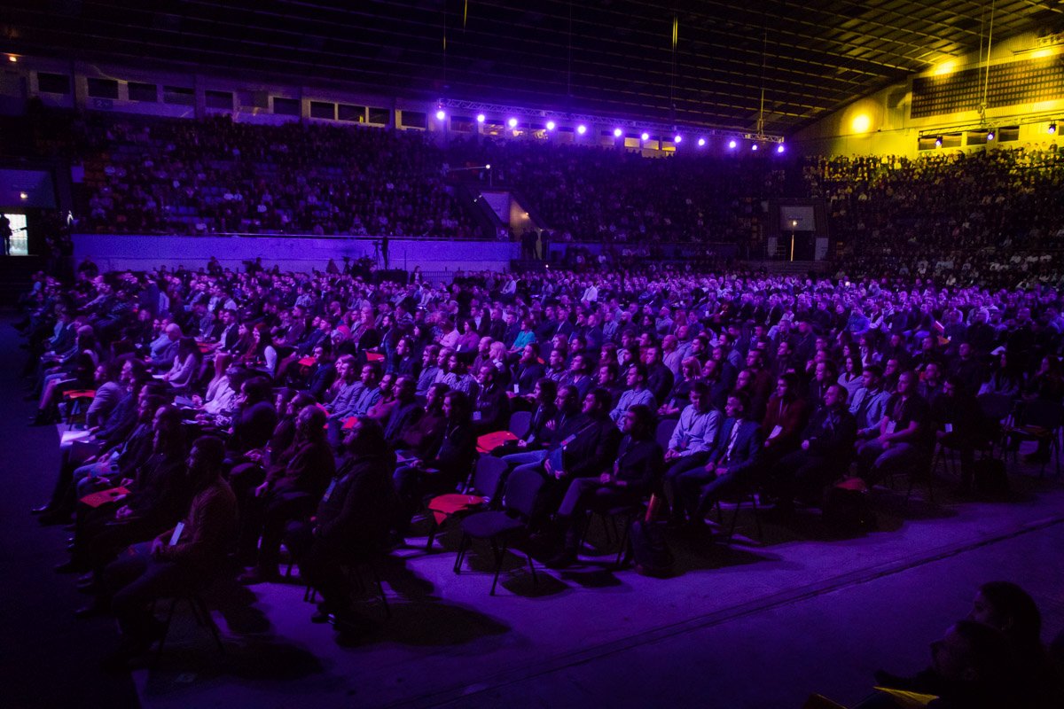В первом блоке съезда делегаты утвердили новую программу партии В первом блоке съезда делегаты утвердили новую программу партии