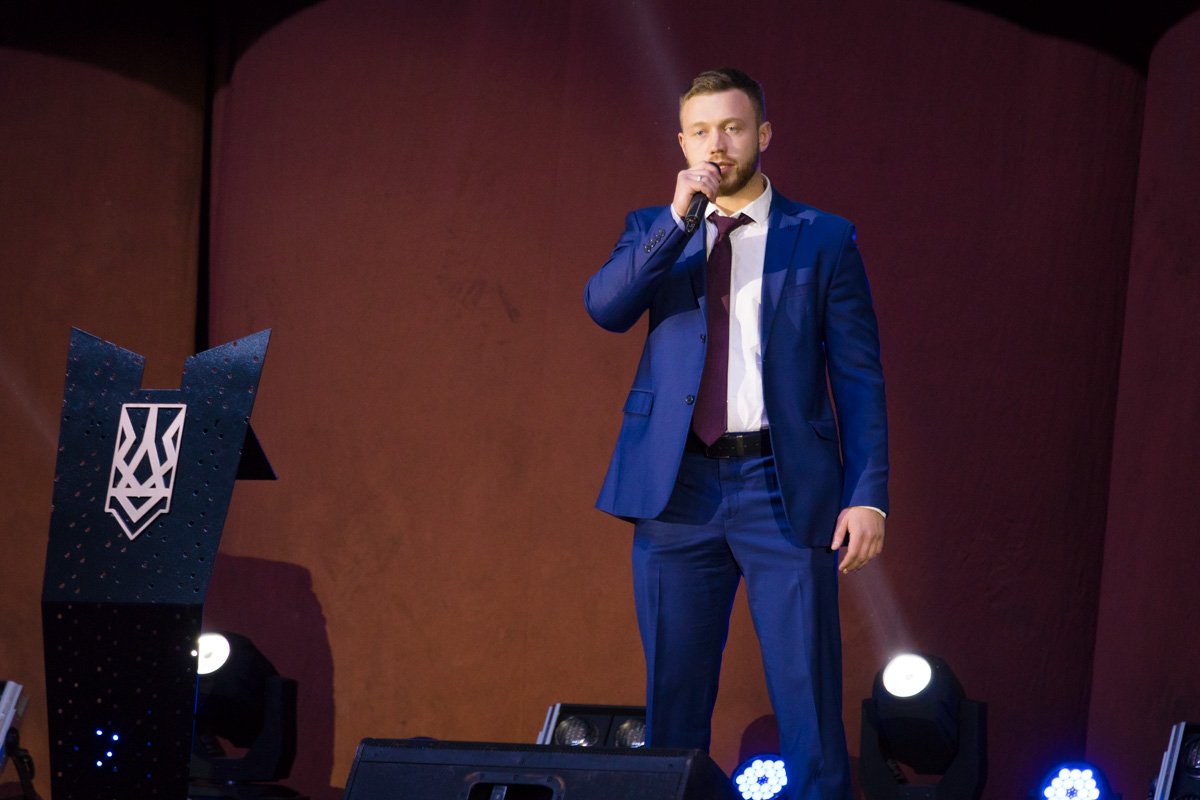 Глава Черкасского отделения партии Дмитрий Кухарчук Глава Черкасского отделения партии Дмитрий Кухарчук