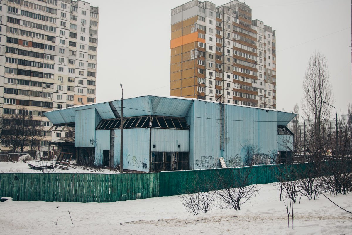 В Киеве на Воскресенке за 75 миллионов отреставрируют спорткомплекс В Киеве на Воскресенке за 75 миллионов отреставрируют спорткомплекс