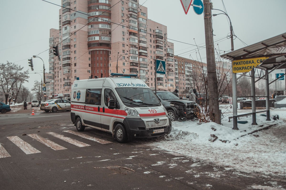 На месте происшествия дежурили медики и экипаж патрульной полиции