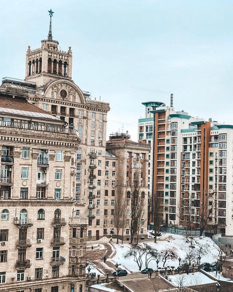 Нет улицы одновременно банальней и прекрасней, чем Крещатик. @another_city
