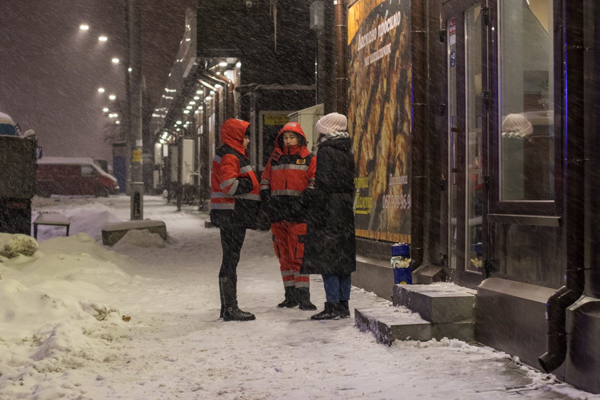 Потерпевшие отказались от госпитализации, но медики оказали им первую помощь