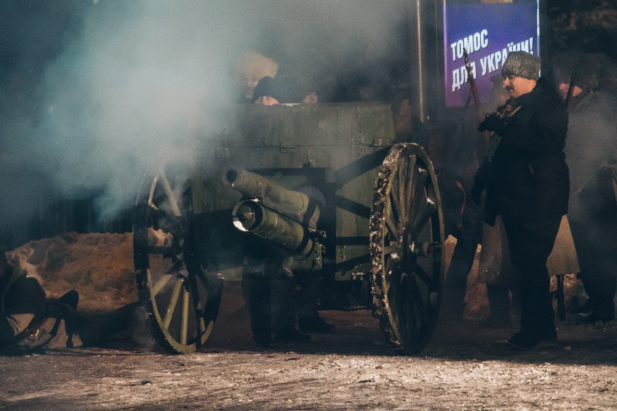 Как можно было предположить, в преддверии выборов, организацию на себя взяла политическая партия Как можно было предположить, в преддверии выборов, организацию на себя взяла политическая партия