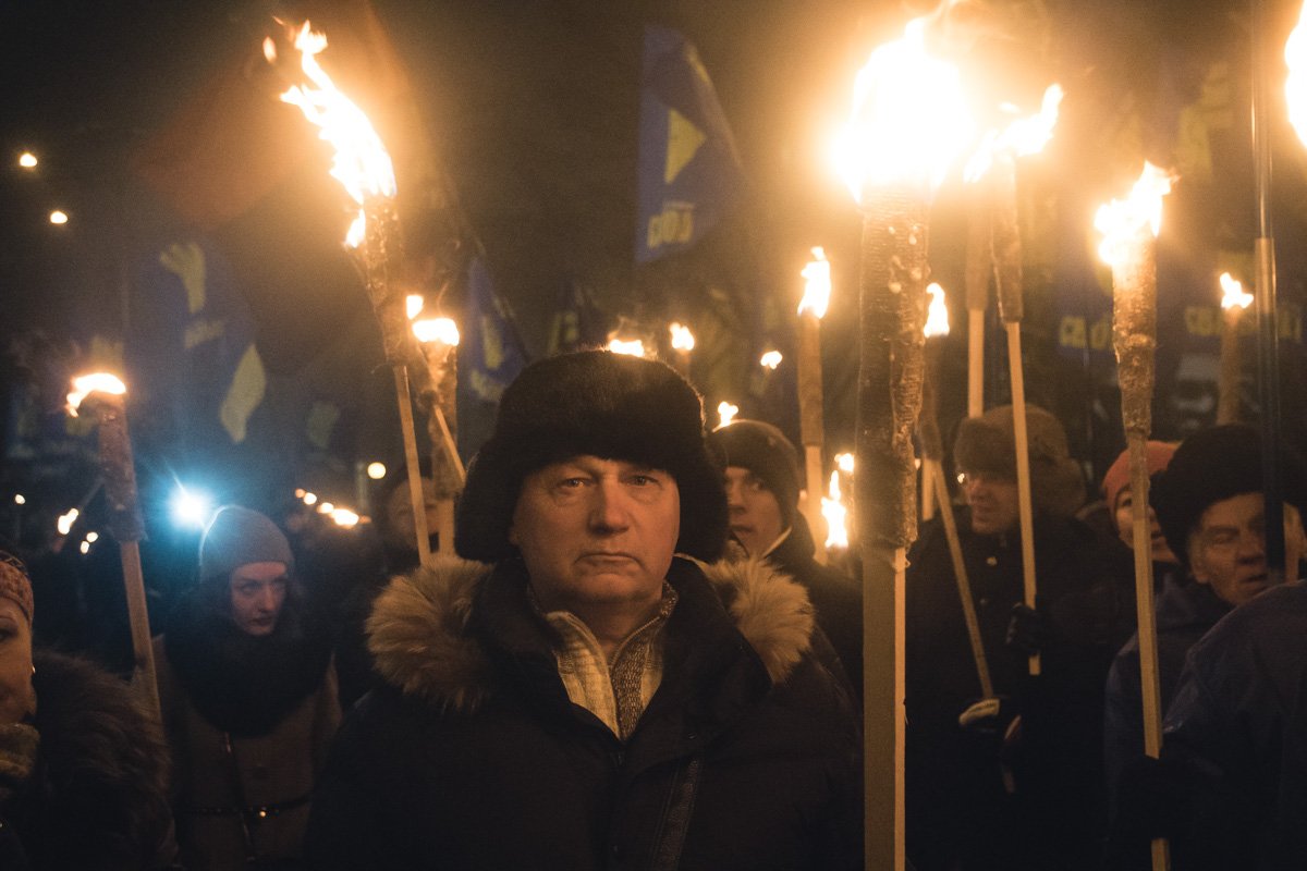 Сразу после представления стартовало факельное шествие от "Арсенала" до Аскольдовой могилы Сразу после представления стартовало факельное шествие от "Арсенала" до Аскольдовой могилы