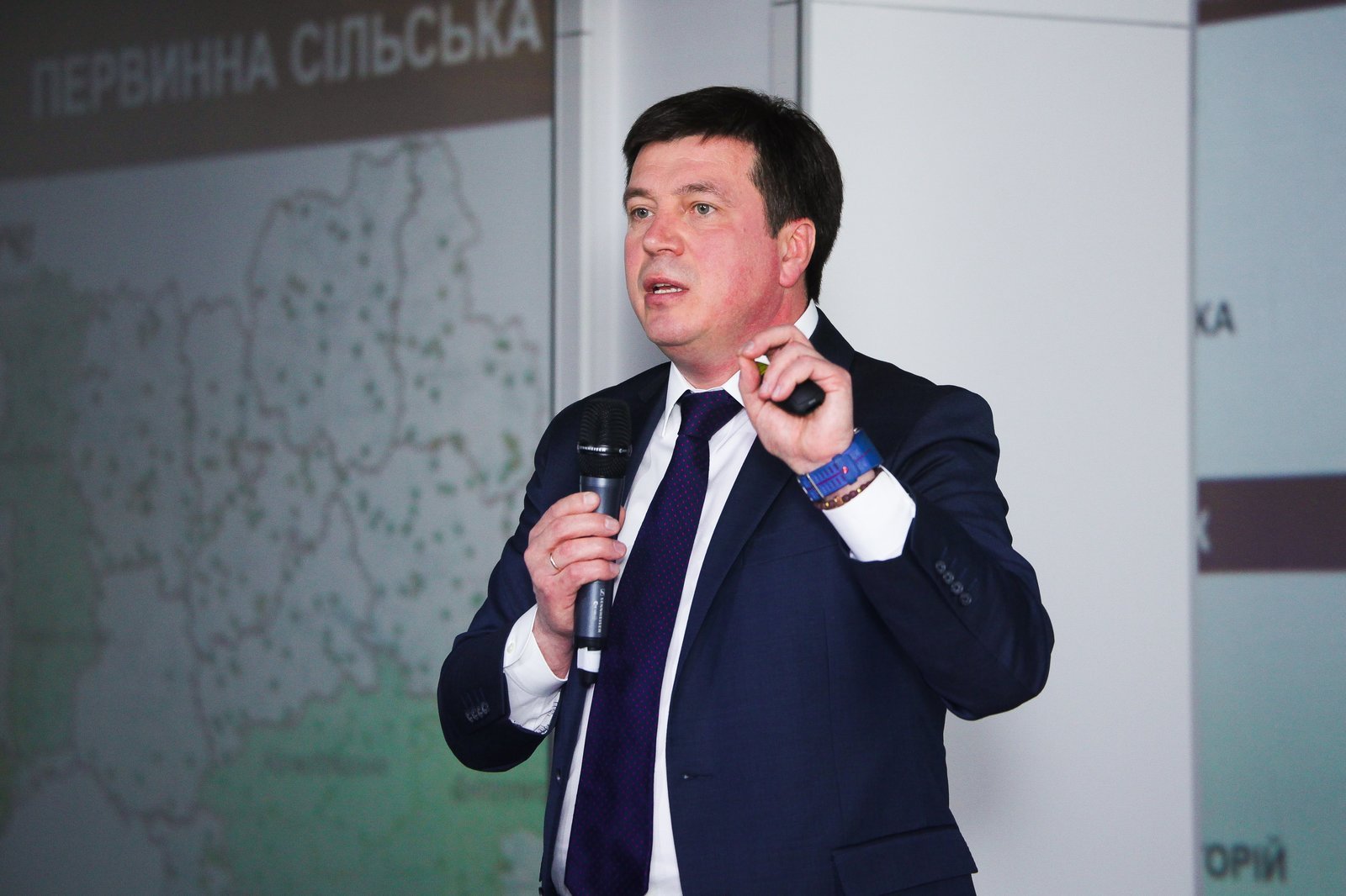 Волшебный ксерокс для копирования дивных школ и больниц: рецепт от Днепропетровской ОГА 1