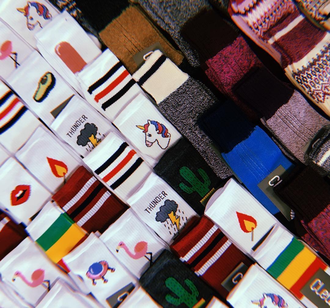 Носки согреют вашу половинку. Instagram: @clew_ua и @sammyicon