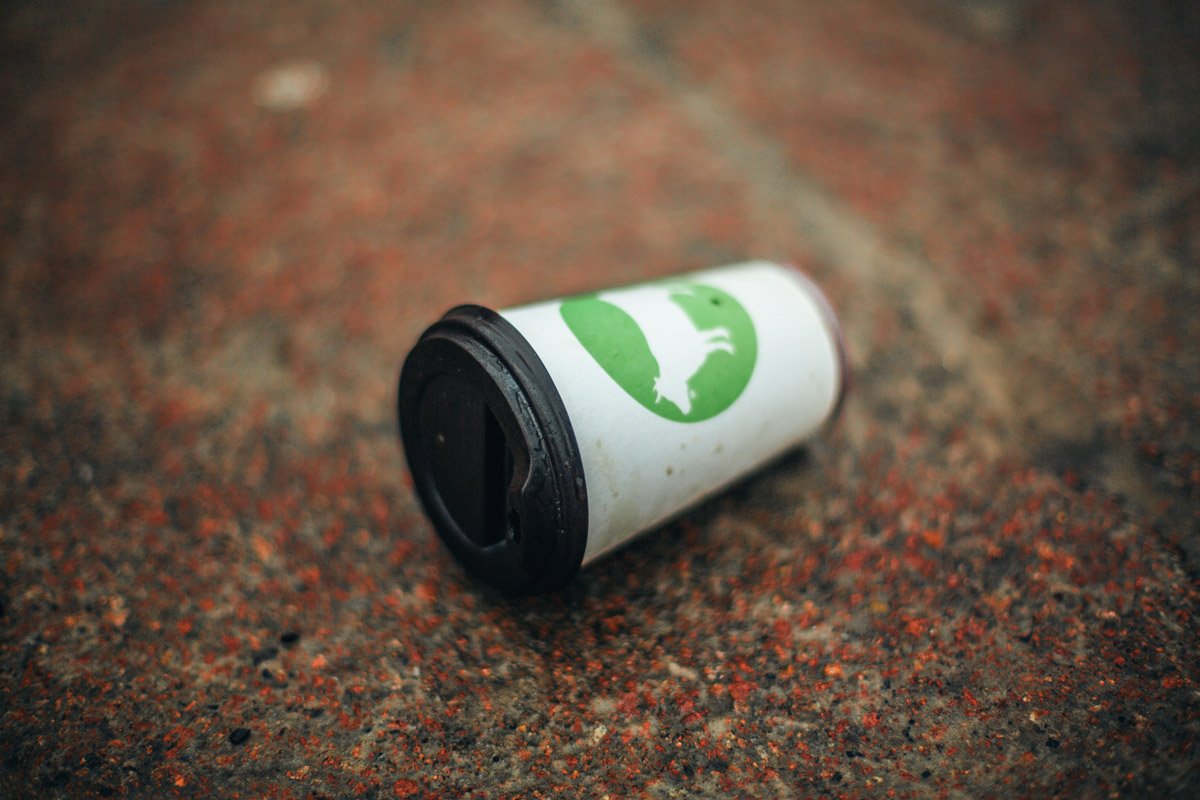 Стаканы от кофе и чая - "лидеры" по количеству. Ведь греться как-то надо было