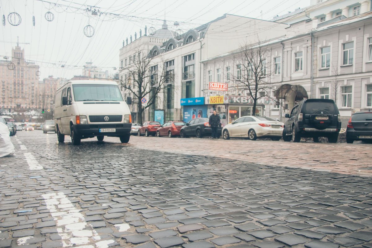 В некоторых местах ее не мешало бы переложить