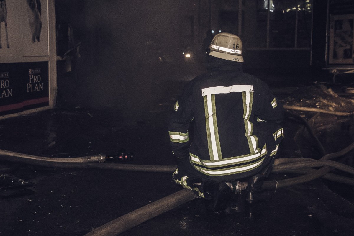 В Деснянском районе Киева произошел пожар В Деснянском районе Киева произошел пожар