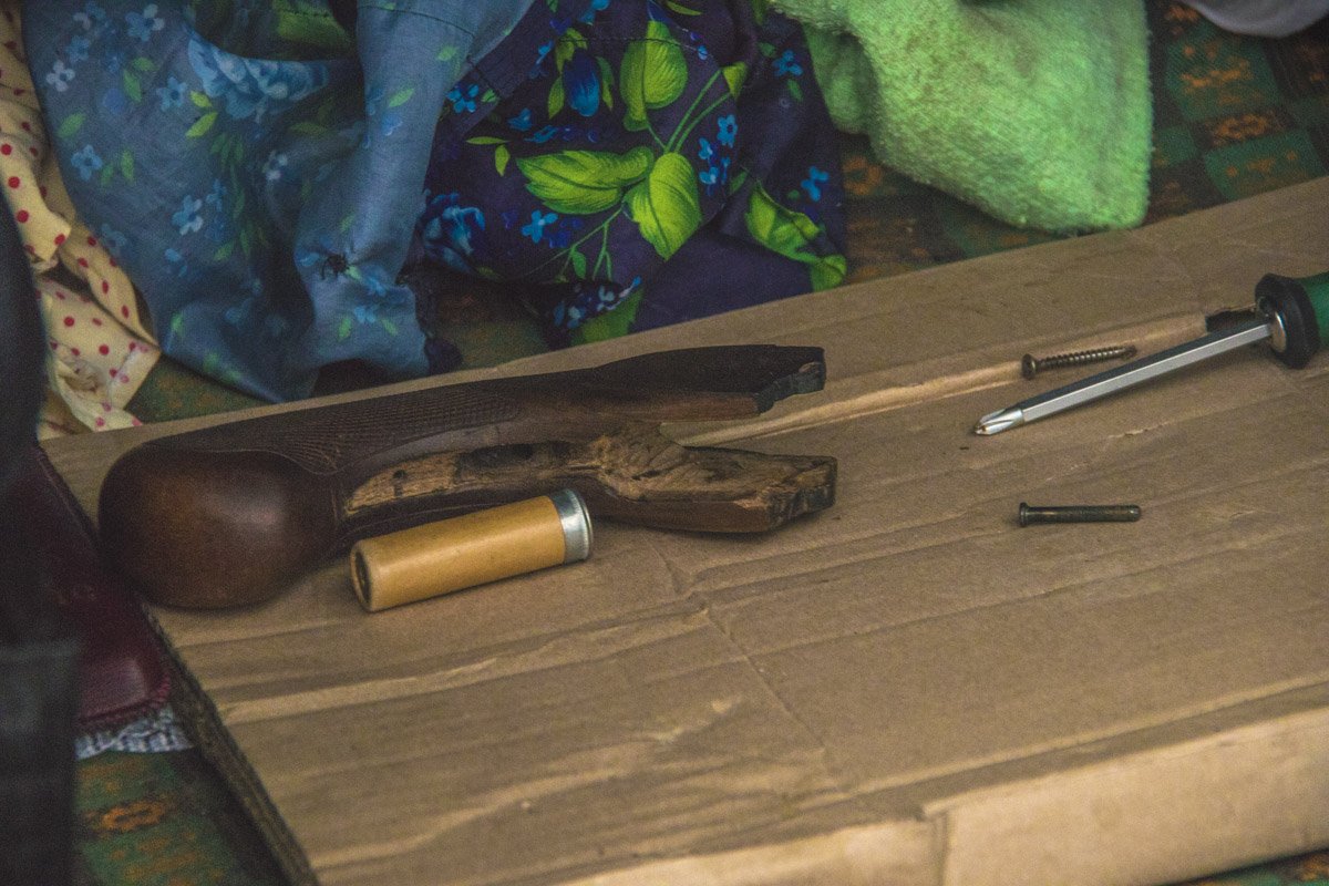 Правоохарнители рассматривают версию о том, что мужчина разбирал ружье