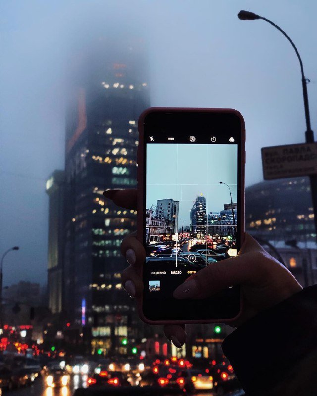 Город тысячи огней. Город тысячи возможностей. Фото: @just_one_mari