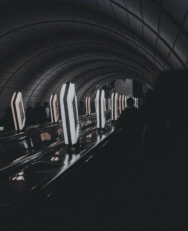 Тайна столичной подземки. Фото: @kyivlookatme