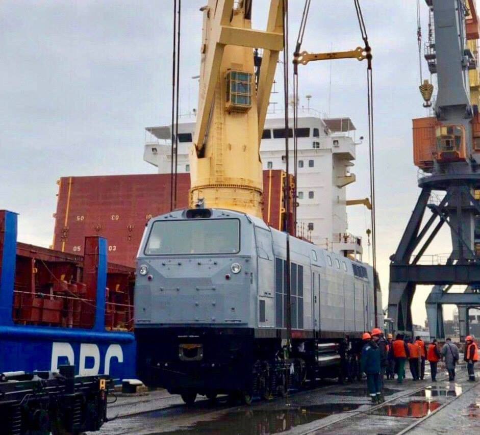 Новые локомотивы отправили на доукомплектование Новые локомотивы отправили на доукомплектование