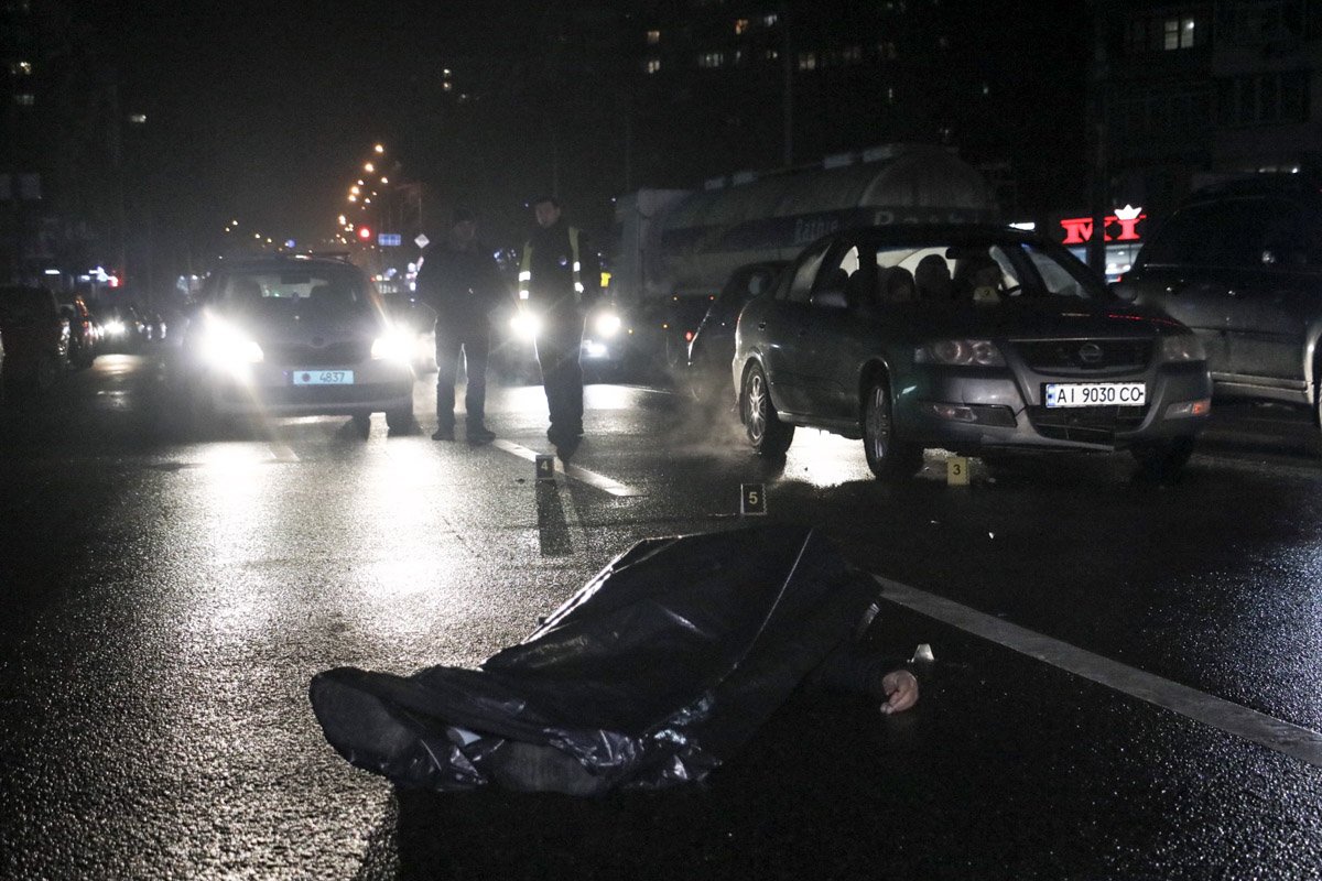 Правоохранители вызвали родственников погибшего Правоохранители вызвали родственников погибшего