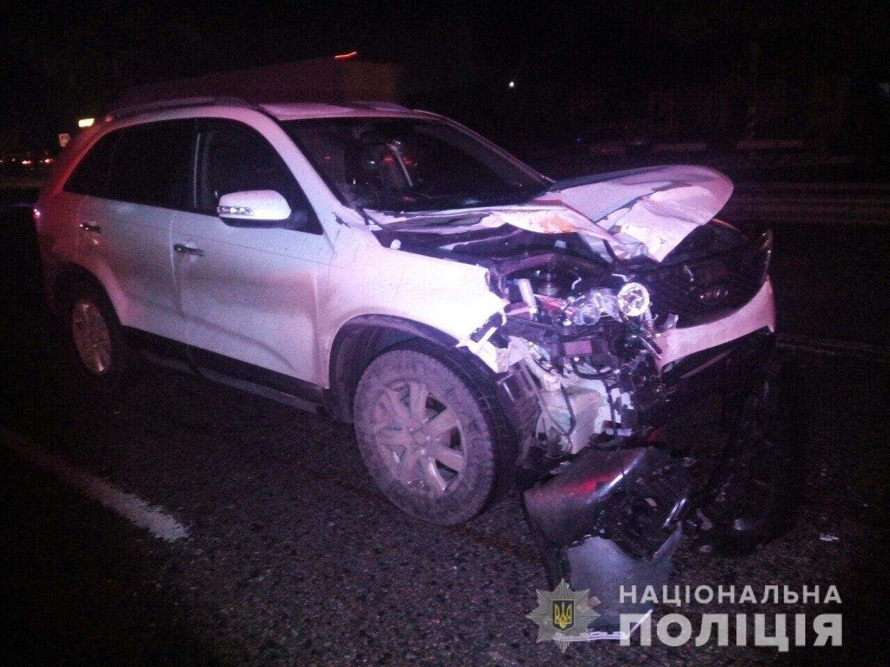 В Белой Церкви мужчина за рулем Kia Sorento сбил двух пешеходов, оба студента скончались на месте