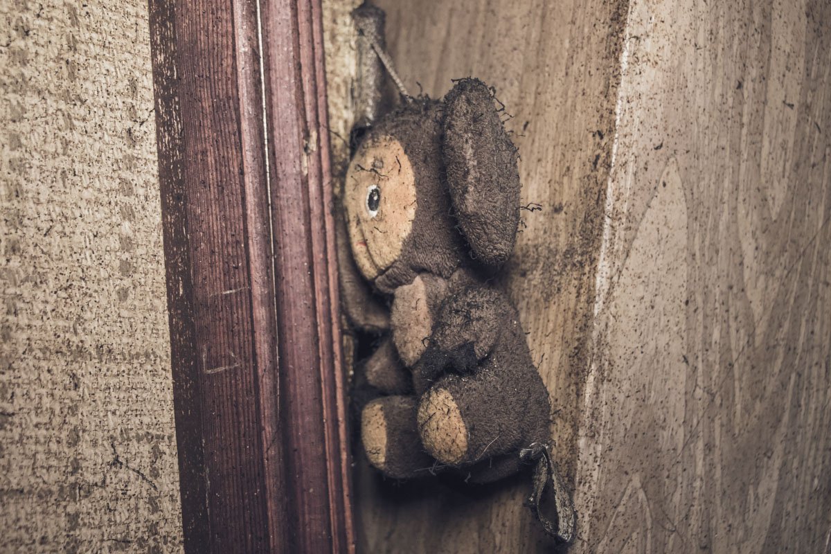 Соседи жалуются на антисанитарию и боятся, что однажды может сгореть весь дом