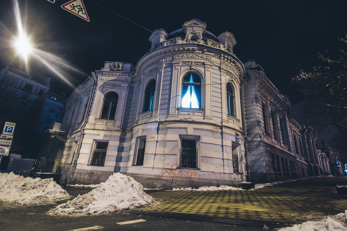 Особняк Александра Терещенко на пересечении все тех же улиц Льва Толстого и Владимира Антоновича