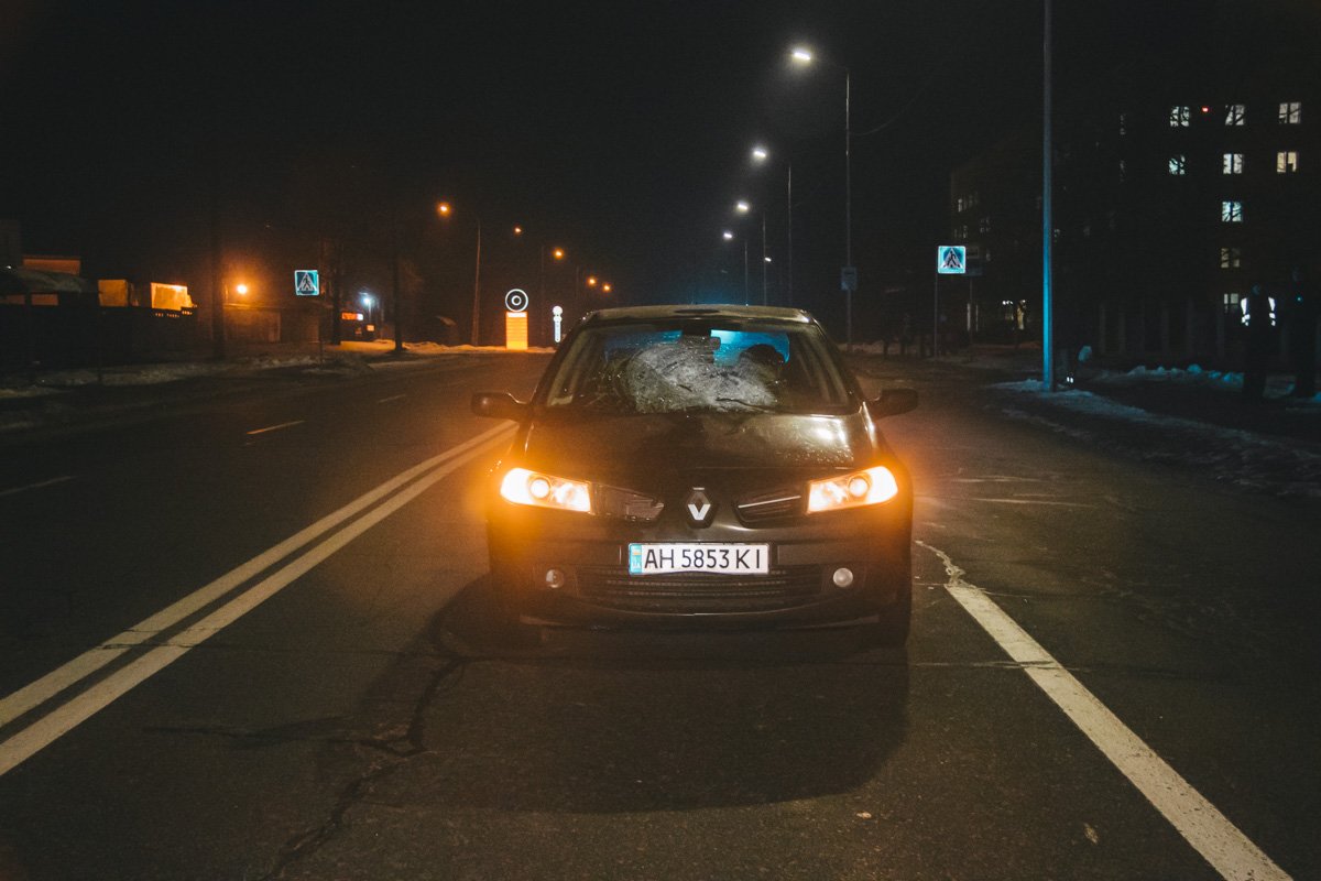 Водитель и его ребенок не пострадали Водитель и его ребенок не пострадали