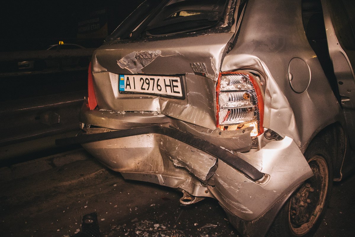 В салоне Skoda в детском автомобильном кресле находился ребенок, а также две женщины-пассажира В салоне Skoda в детском автомобильном кресле находился ребенок, а также две женщины-пассажира