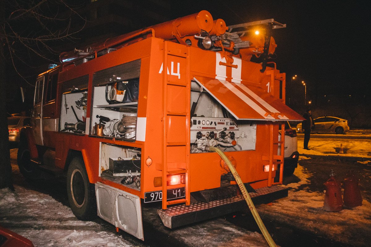 Поджог заметила женщина-сторож и вызвала пожарных 