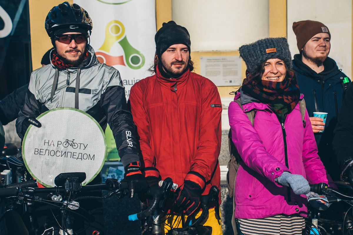 Несмотря на ранее время, все были бодрыми и улыбчивыми Несмотря на ранее время, все были бодрыми и улыбчивыми