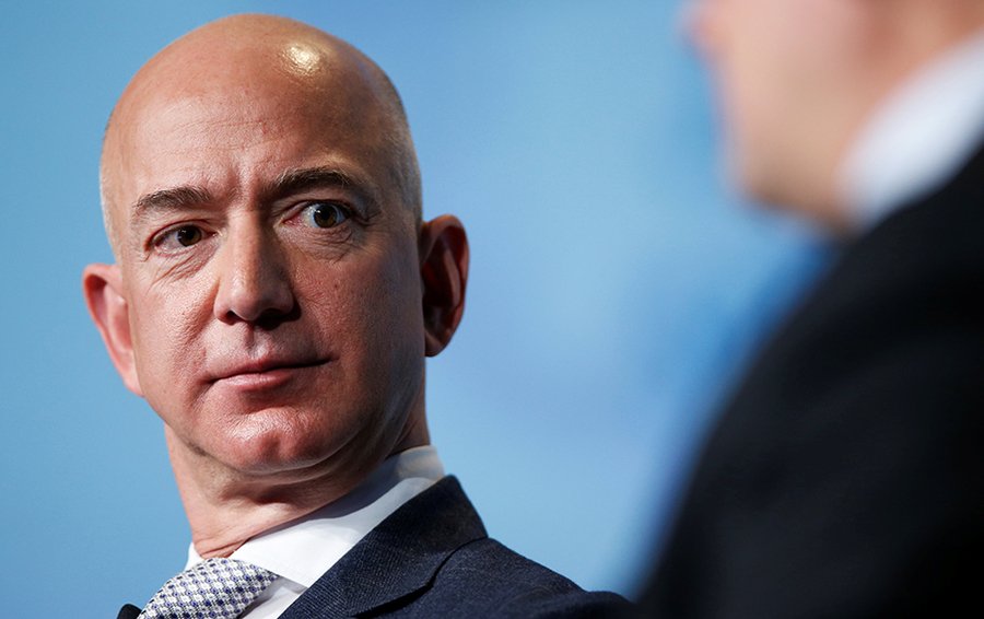 Джефф Безос рассказал, что журнал National Enquirer пытался его шантажировать Джефф Безос рассказал, что журнал National Enquirer пытался его шантажировать
