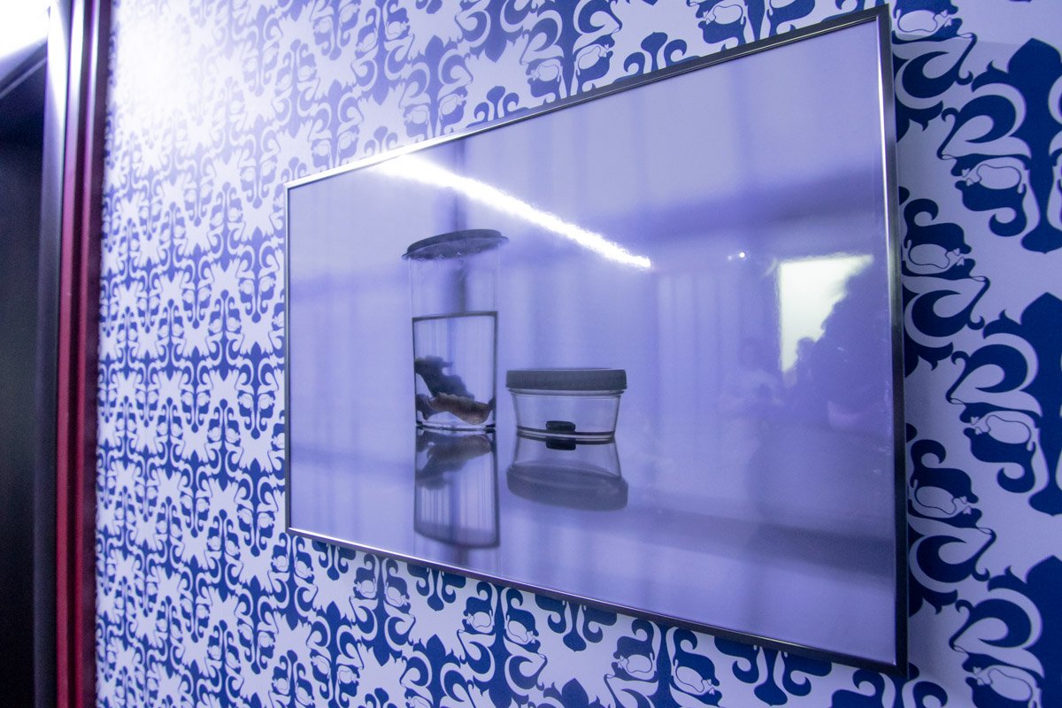 Внутри вагончика-караоке