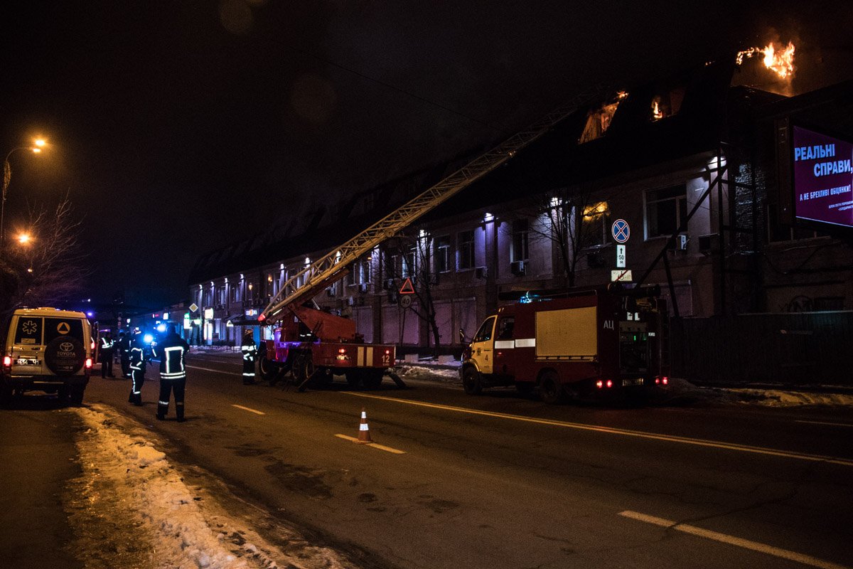 В ночь на 10 января в Киеве по адресу улица Казимира Малевича, 86 вспыхнул масштабный пожар В ночь на 10 января в Киеве по адресу улица Казимира Малевича, 86 вспыхнул масштабный пожар