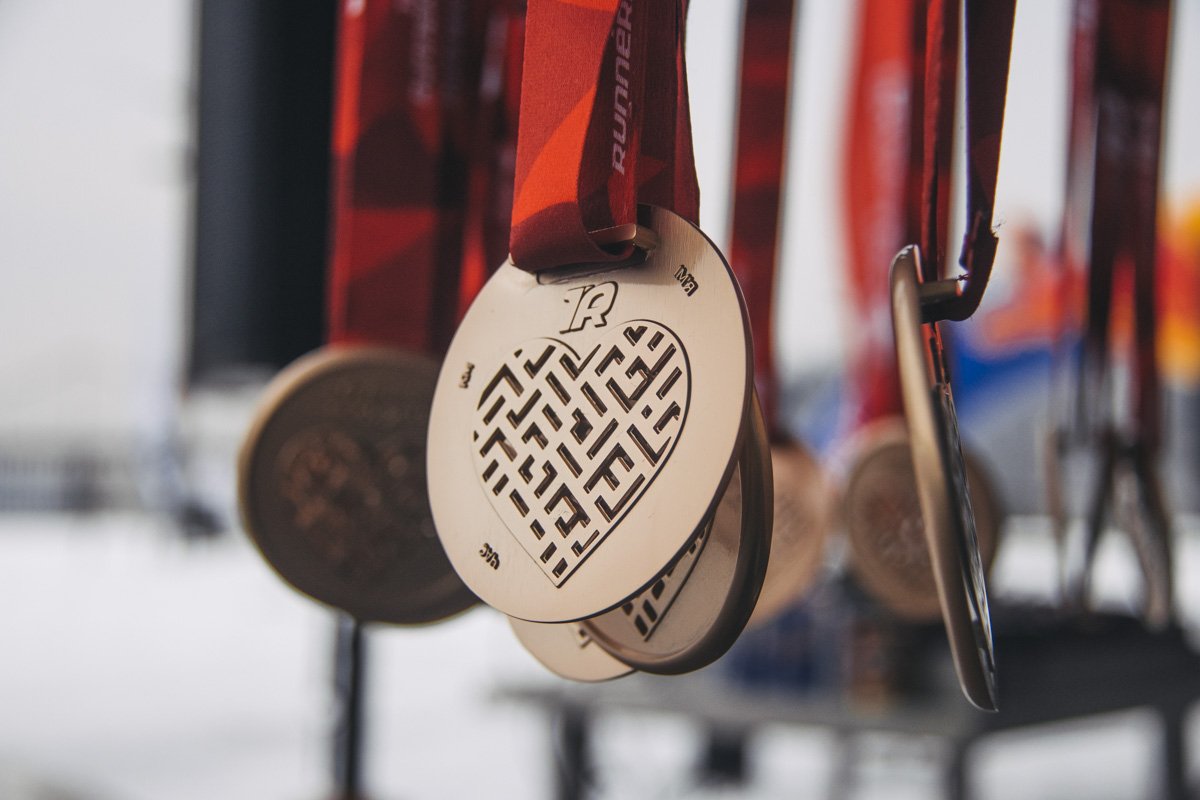 Каждый без исключения стал обладателем символического приза в виде медали, круассана и горячего какао