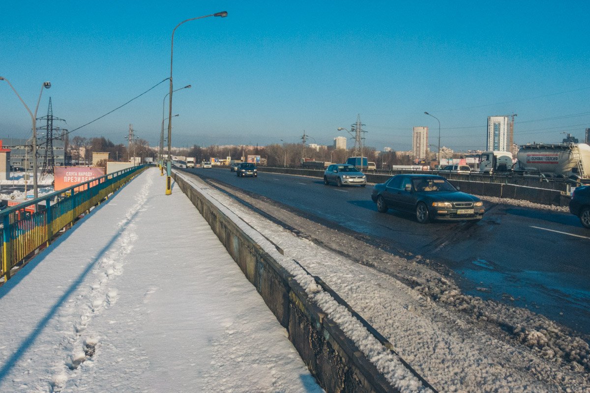 В Киеве отремонтируют путепровод на улице Богатырской 