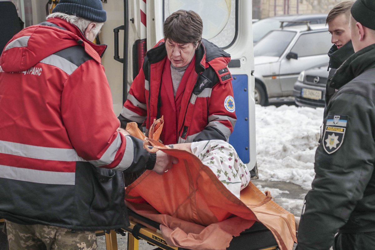 Пострадавшего забрала скорая помощь Пострадавшего забрала скорая помощь