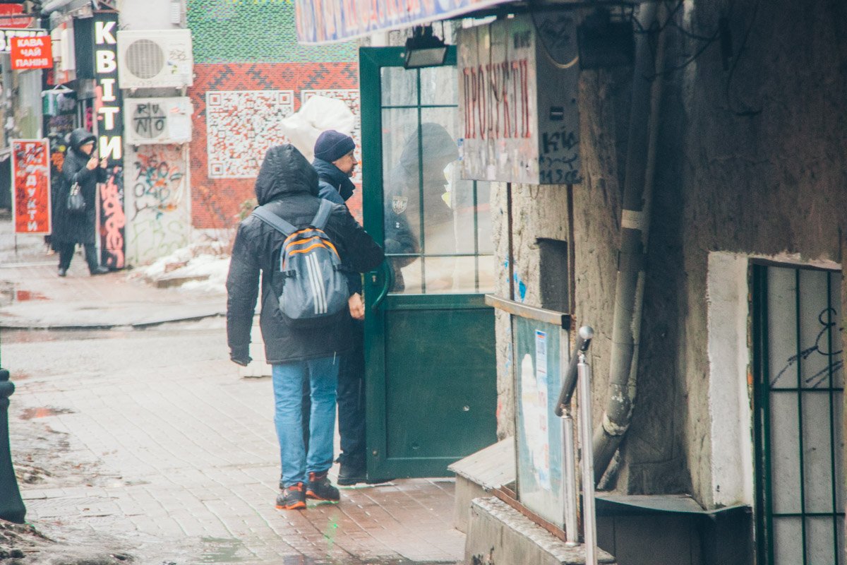 Правоохранители опасных предметов не обнаружили