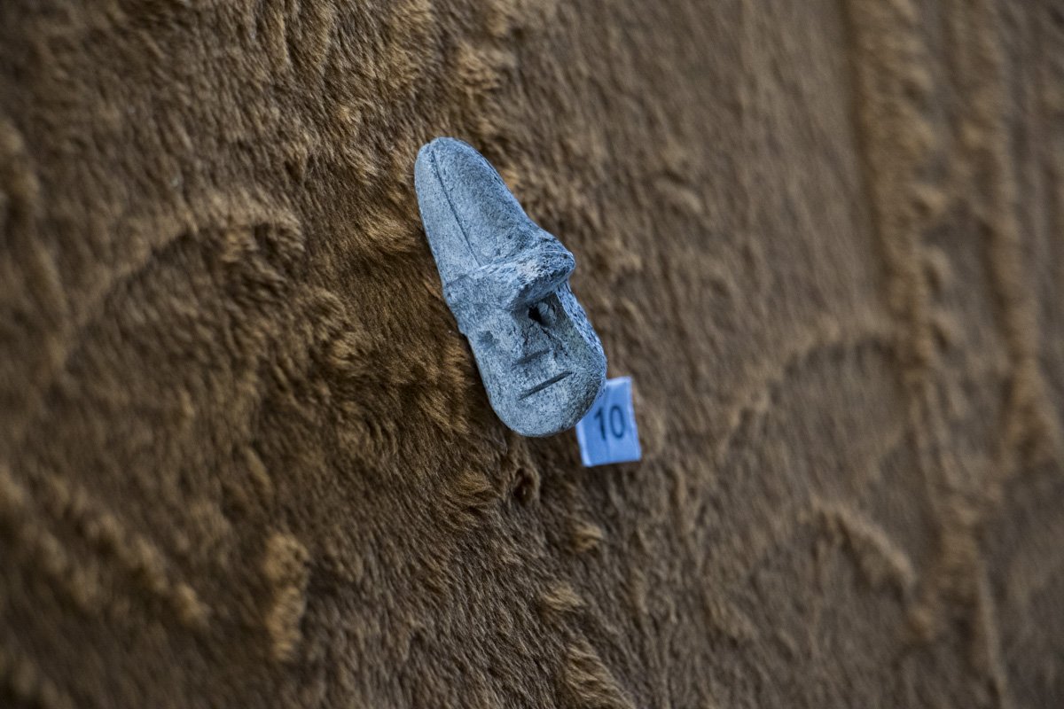 Кстати, наши предки считали, что свист и другой шум, который можно получить с помощью таких свистулек, отгоняют от детей злых духов и зло Кстати, наши предки считали, что свист и другой шум, который можно получить с помощью таких свистулек, отгоняют от детей злых духов и зло