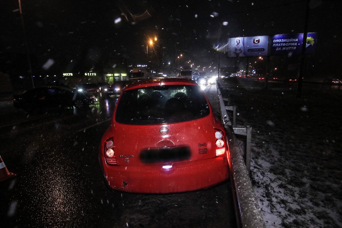 12 февраля на Кольцевой дороге произошла авария 12 февраля на Кольцевой дороге произошла авария