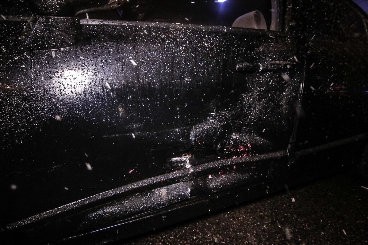 Автомобиль Honda развернуло поперек средней полосы Автомобиль Honda развернуло поперек средней полосы