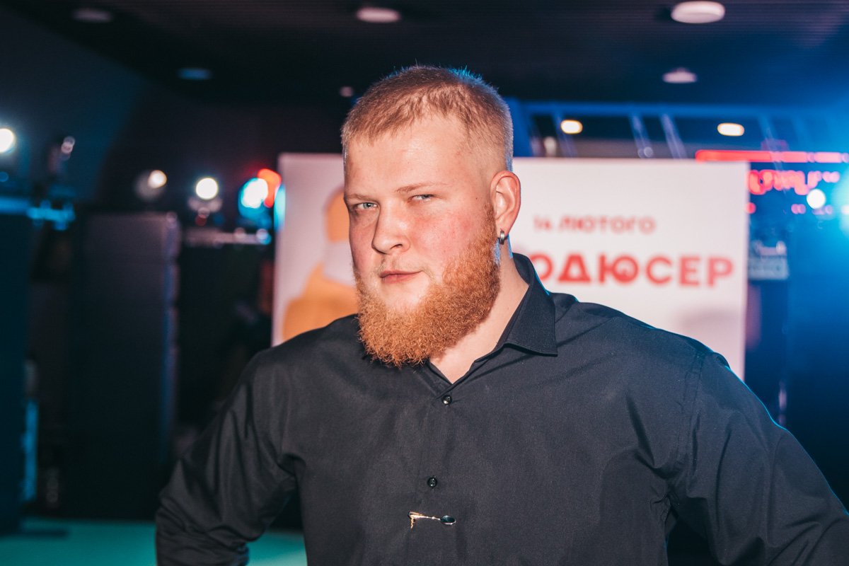 Самым позитивным героем картины по праву можно назвать Василия Кита, который известен также как Чоткий паца Самым позитивным героем картины по праву можно назвать Василия Кита, который известен также как Чоткий паца