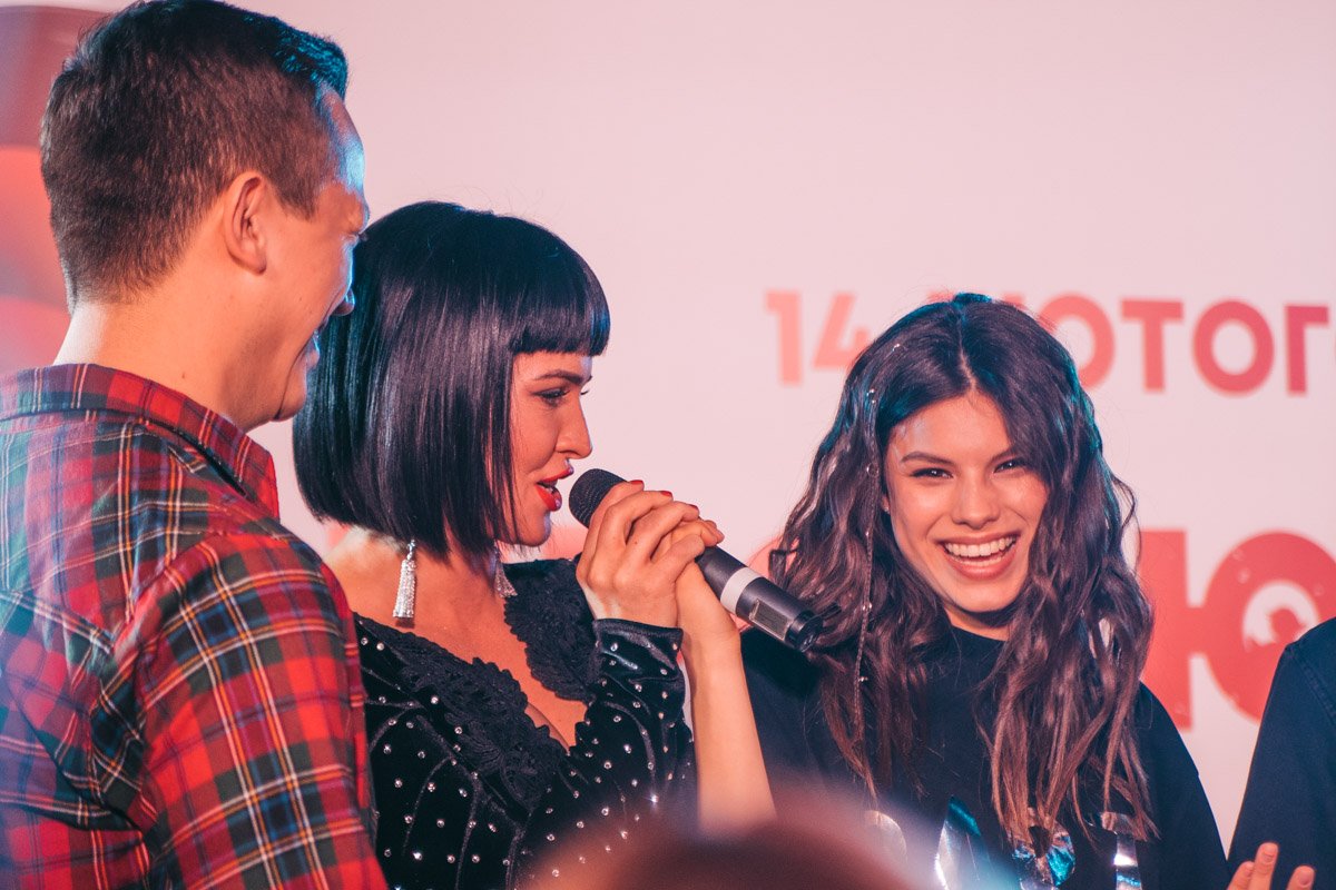 Одну из главных ролей также исполнила певица и актриса Дарья Астафьева Одну из главных ролей также исполнила певица и актриса Дарья Астафьева