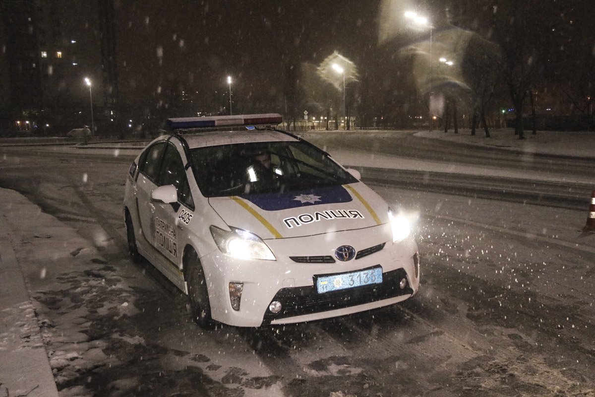 На месте работал экипаж патрульной полиции На месте работал экипаж патрульной полиции